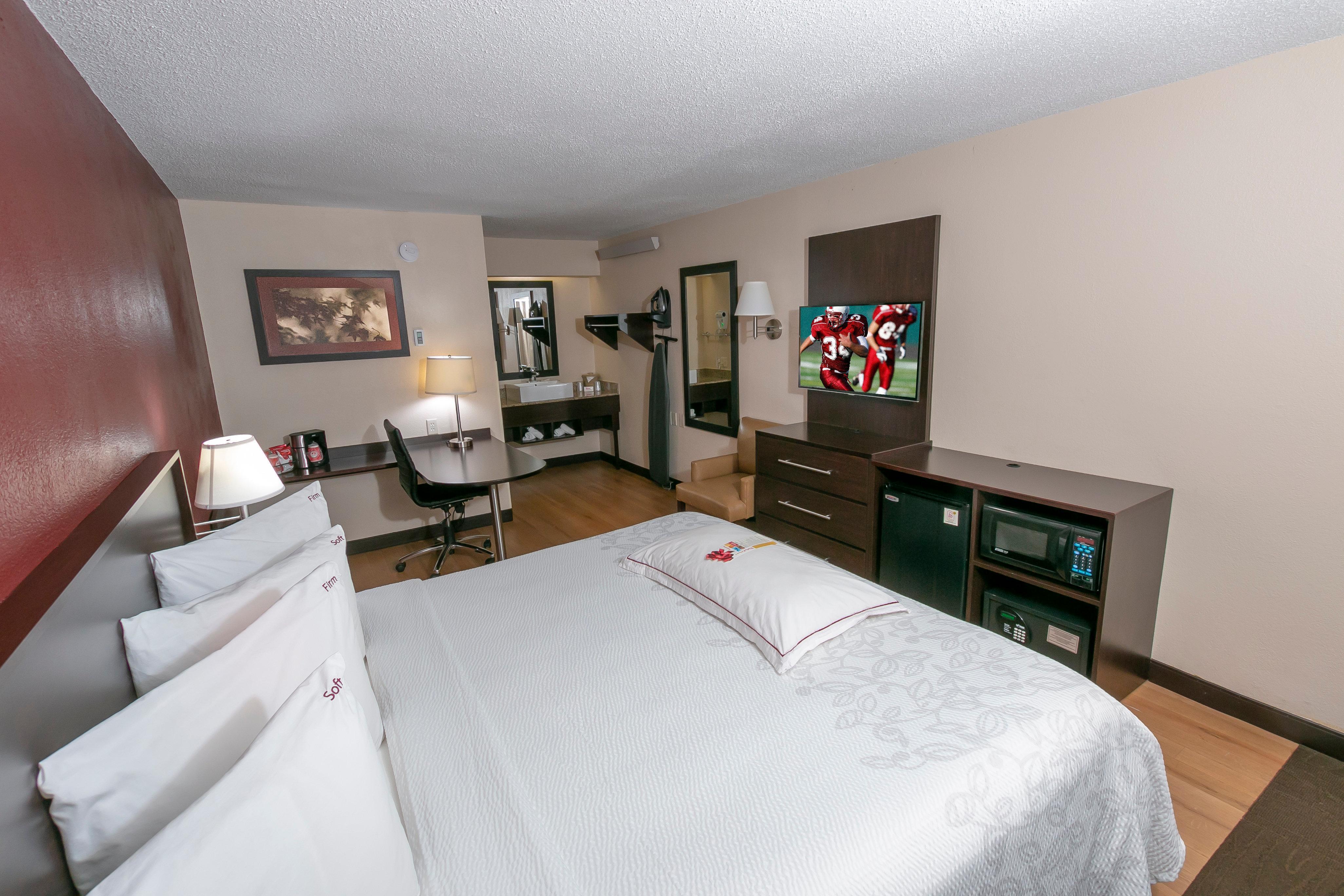 Red Roof Inn Plus+ Baltimore North - Тимониум Экстерьер фото